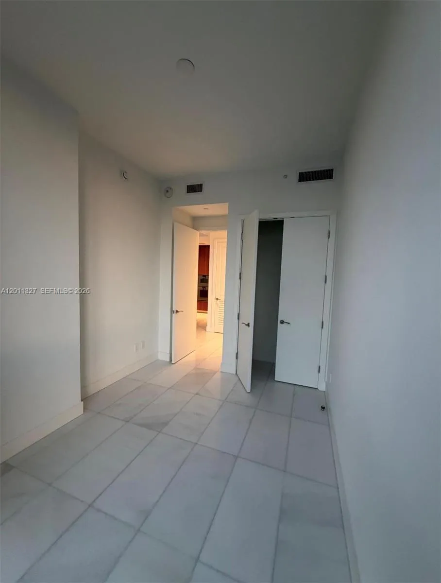 175 Se 25th Road 704, Miami, Florida 33129, Miami, Florida 33129, 2 Bedrooms Bedrooms, ,2 BathroomsBathrooms,Residential Lease,For Rent,175 Se 25th Road 704, Miami, Florida 33129,A12011327