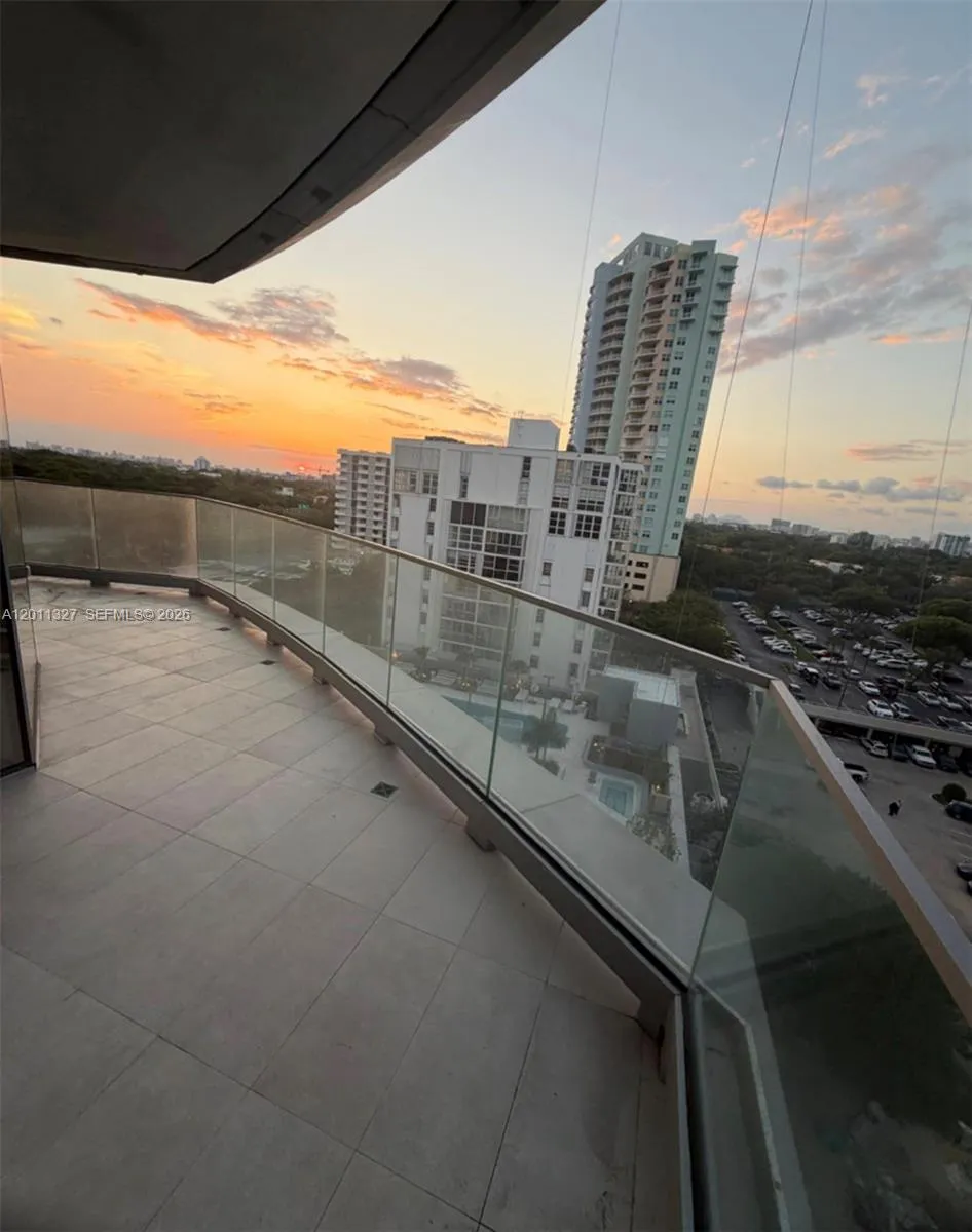 175 Se 25th Road 704, Miami, Florida 33129, Miami, Florida 33129, 2 Bedrooms Bedrooms, ,2 BathroomsBathrooms,Residential Lease,For Rent,175 Se 25th Road 704, Miami, Florida 33129,A12011327