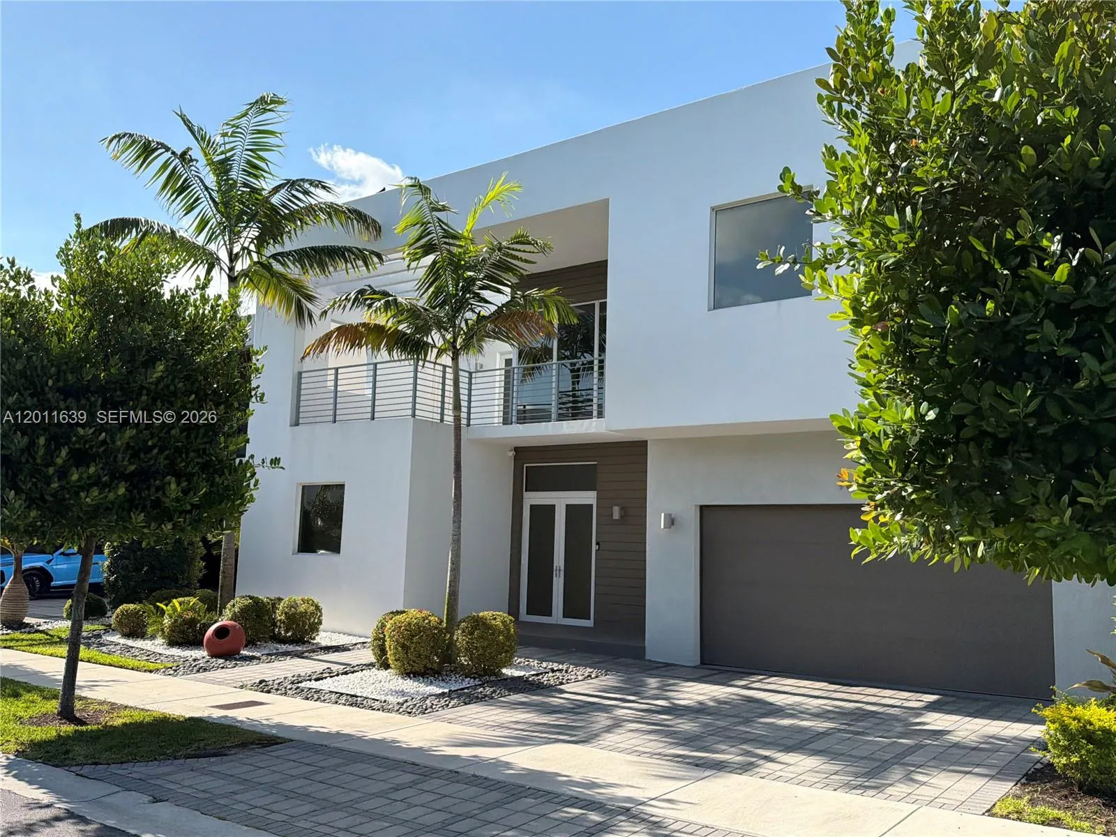 9980 Nw 74th Ter, Doral, Florida 33178, Doral, Florida 33178, 5 Bedrooms Bedrooms, ,5 BathroomsBathrooms,Residential,For Sale,9980 Nw 74th Ter, Doral, Florida 33178,A12011639