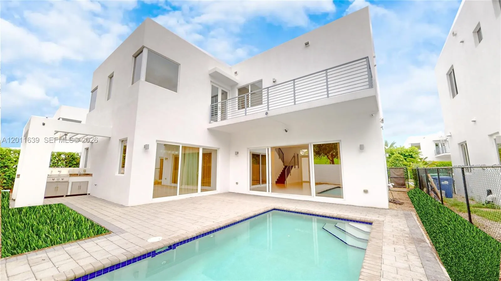 9980 Nw 74th Ter, Doral, Florida 33178, Doral, Florida 33178, 5 Bedrooms Bedrooms, ,5 BathroomsBathrooms,Residential,For Sale,9980 Nw 74th Ter, Doral, Florida 33178,A12011639