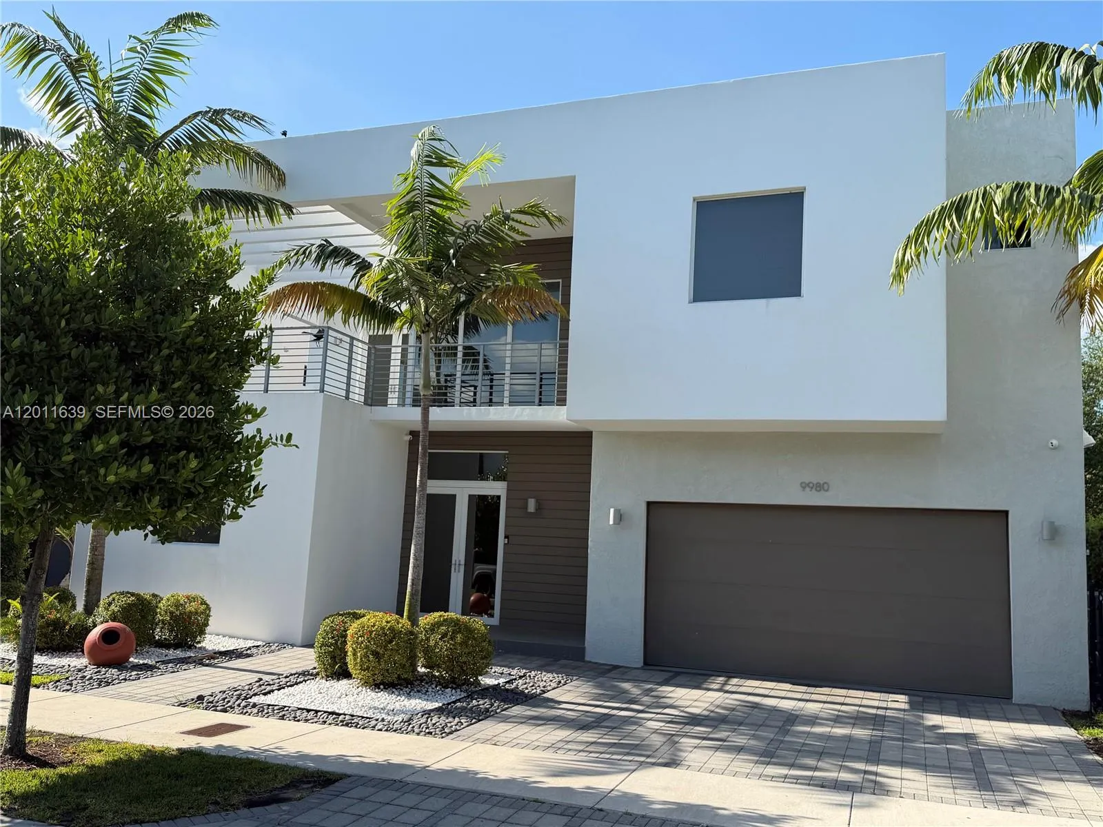 9980 Nw 74th Ter, Doral, Florida 33178, Doral, Florida 33178, 5 Bedrooms Bedrooms, ,5 BathroomsBathrooms,Residential,For Sale,9980 Nw 74th Ter, Doral, Florida 33178,A12011639