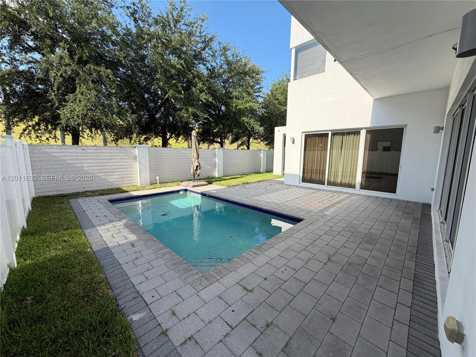 9980 Nw 74th Ter, Doral, Florida 33178, Doral, Florida 33178, 5 Bedrooms Bedrooms, ,5 BathroomsBathrooms,Residential,For Sale,9980 Nw 74th Ter, Doral, Florida 33178,A12011639