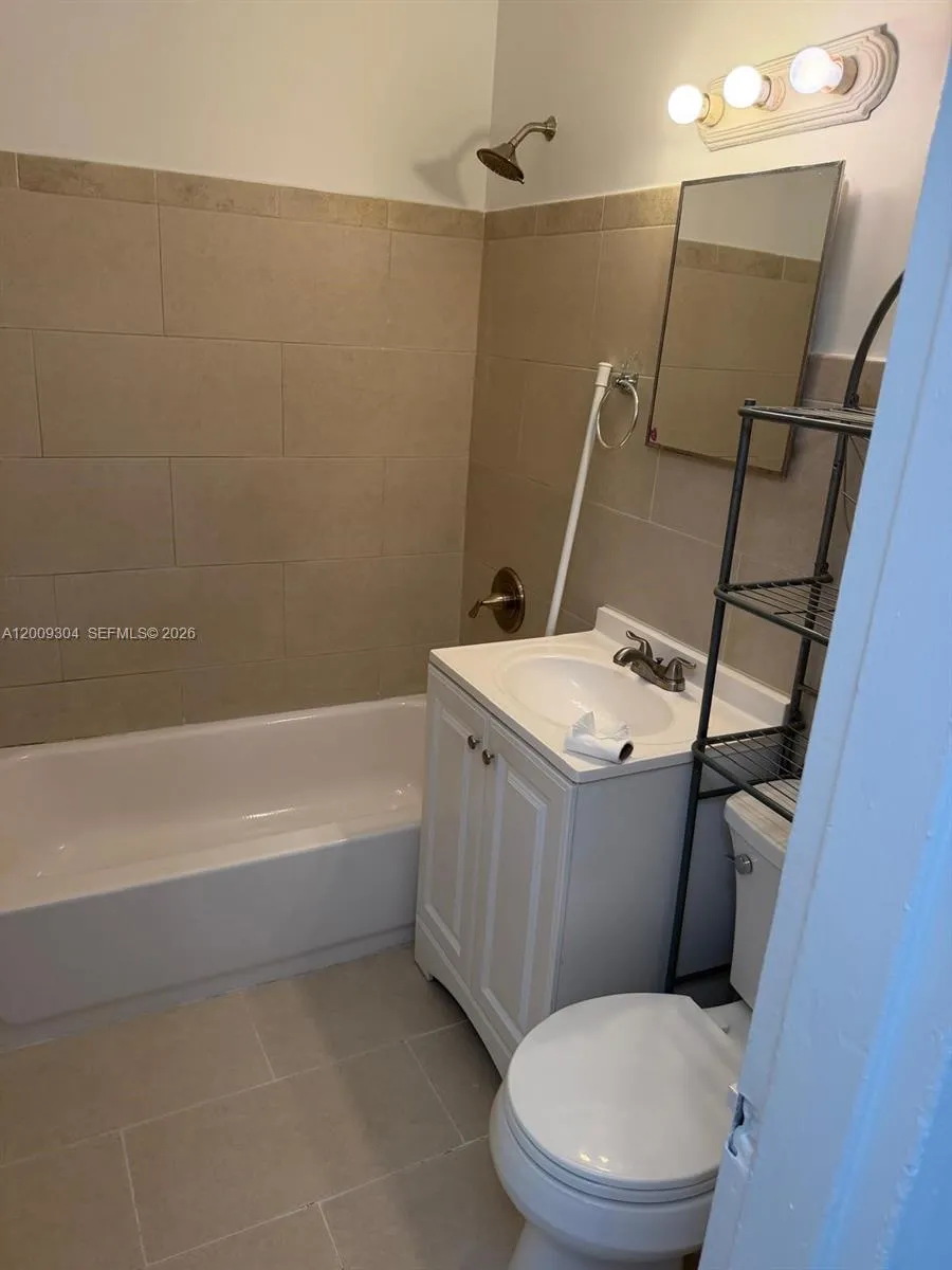 4840 Nw 27th Ave 2, Miami, Florida 33142, Miami, Florida 33142, 1 Bedroom Bedrooms, ,1 BathroomBathrooms,Residential Lease,For Rent,4840 Nw 27th Ave 2, Miami, Florida 33142,A12009304