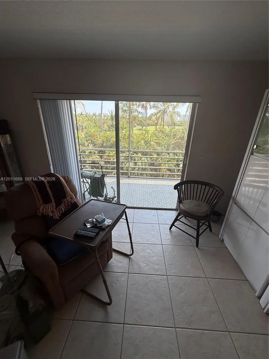 700 Ne 14th Ave 409, Hallandale Beach, Florida 330, Hallandale Beach, Florida 33009, 1 Bedroom Bedrooms, ,1 BathroomBathrooms,Residential,For Sale,700 Ne 14th Ave 409, Hallandale Beach, Florida 330,A12011689