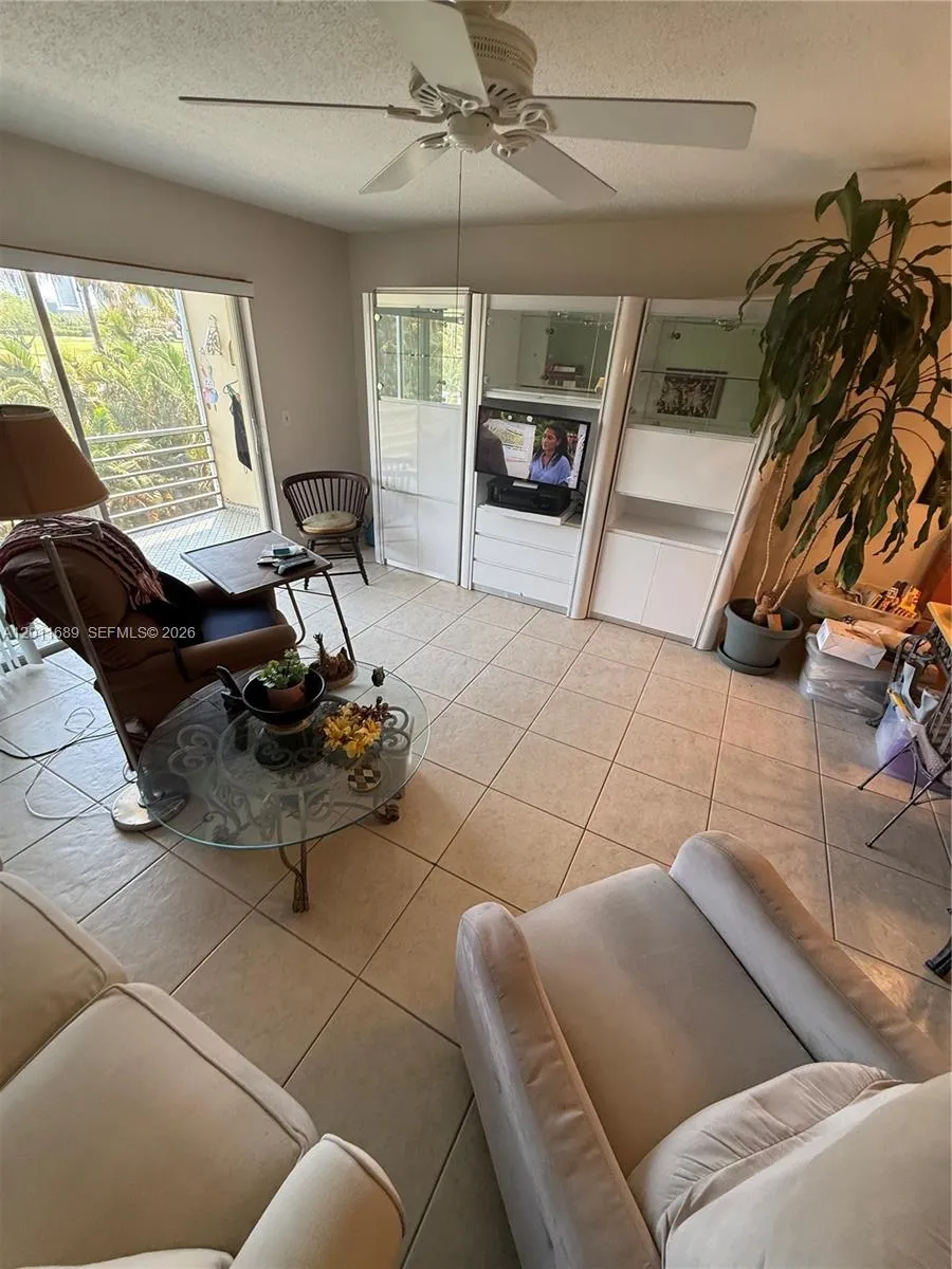 700 Ne 14th Ave 409, Hallandale Beach, Florida 330, Hallandale Beach, Florida 33009, 1 Bedroom Bedrooms, ,1 BathroomBathrooms,Residential,For Sale,700 Ne 14th Ave 409, Hallandale Beach, Florida 330,A12011689