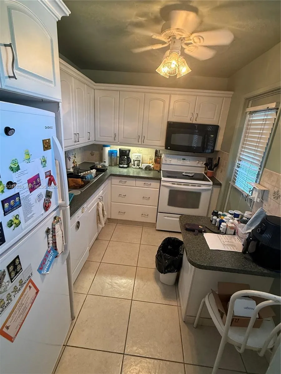 700 Ne 14th Ave 409, Hallandale Beach, Florida 330, Hallandale Beach, Florida 33009, 1 Bedroom Bedrooms, ,1 BathroomBathrooms,Residential,For Sale,700 Ne 14th Ave 409, Hallandale Beach, Florida 330,A12011689