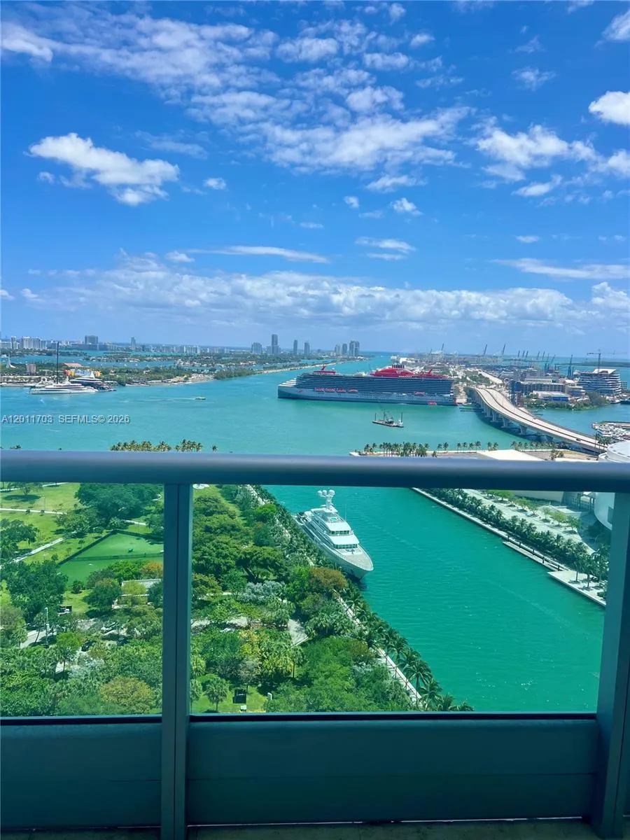 900 Biscayne Blvd 2904, Miami, Florida 33132, Miami, Florida 33132, 1 Bedroom Bedrooms, ,1 BathroomBathrooms,Residential,For Sale,900 Biscayne Blvd 2904, Miami, Florida 33132,A12011703