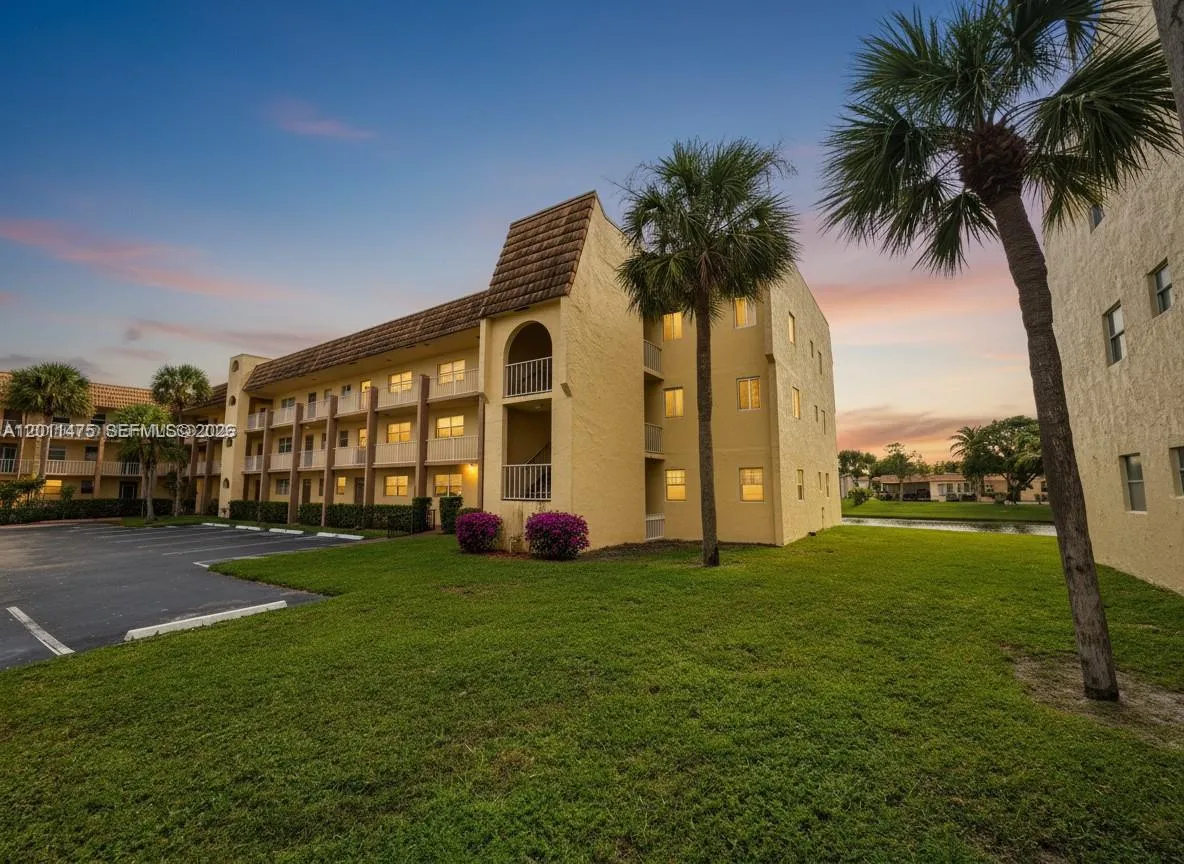8465 Sunrise Lakes Blvd 212, Sunrise, Florida 3332, Sunrise, Florida 33322, 2 Bedrooms Bedrooms, ,2 BathroomsBathrooms,Residential,For Sale,8465 Sunrise Lakes Blvd 212, Sunrise, Florida 3332,A12011475