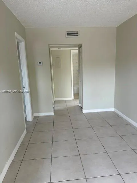 1800 Nw 19th Ter, Miami, Florida 33125, Miami, Florida 33125, ,Residential Income,For Sale,1800 Nw 19th Ter, Miami, Florida 33125,A12011729