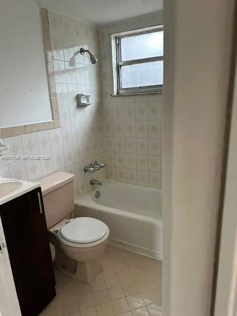 1800 Nw 19th Ter, Miami, Florida 33125, Miami, Florida 33125, ,Residential Income,For Sale,1800 Nw 19th Ter, Miami, Florida 33125,A12011729