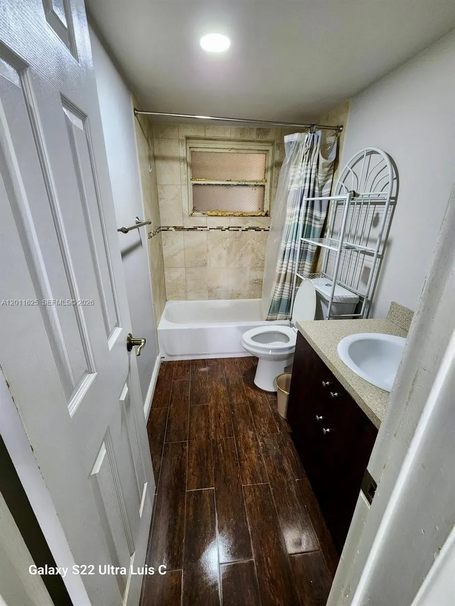 12590 Ne 16th Ave 209, North Miami, Florida 33161, North Miami, Florida 33161, 1 Bedroom Bedrooms, ,1 BathroomBathrooms,Residential,For Sale,12590 Ne 16th Ave 209, North Miami, Florida 33161,A12011625