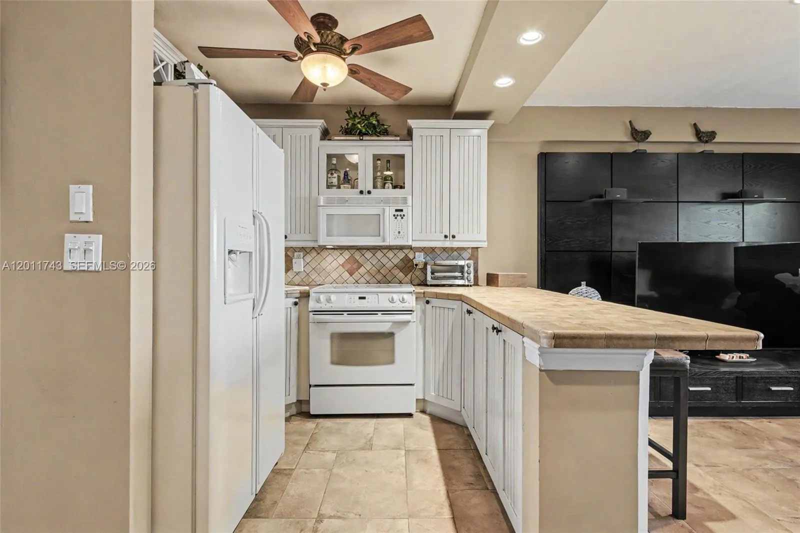 1801 S Surf Rd 2g, Hollywood, Florida 33019, Hollywood, Florida 33019, 1 Bedroom Bedrooms, ,1 BathroomBathrooms,Residential,For Sale,1801 S Surf Rd 2g, Hollywood, Florida 33019,A12011743