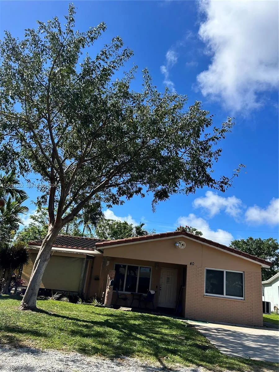 40 Se 8th St, Dania Beach, Florida 33004, Dania Beach, Florida 33004, ,Residential Income,For Sale,40 Se 8th St, Dania Beach, Florida 33004,A12011602 40 Se 8th St, Dania Beach, Florida 33004, Dania Beach, Florida 33004, ,Residential Income,For Sale,40 Se 8th St, Dania Beach, Florida 33004,A12011602