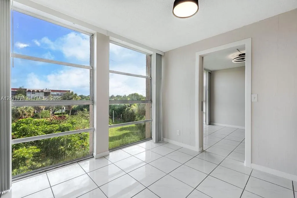 2101 Atlantic Shores Blvd 412, Hallandale Beach, F, Hallandale Beach, Florida 33009, 2 Bedrooms Bedrooms, ,1 BathroomBathrooms,Residential,For Sale,2101 Atlantic Shores Blvd 412, Hallandale Beach, F,A12011773