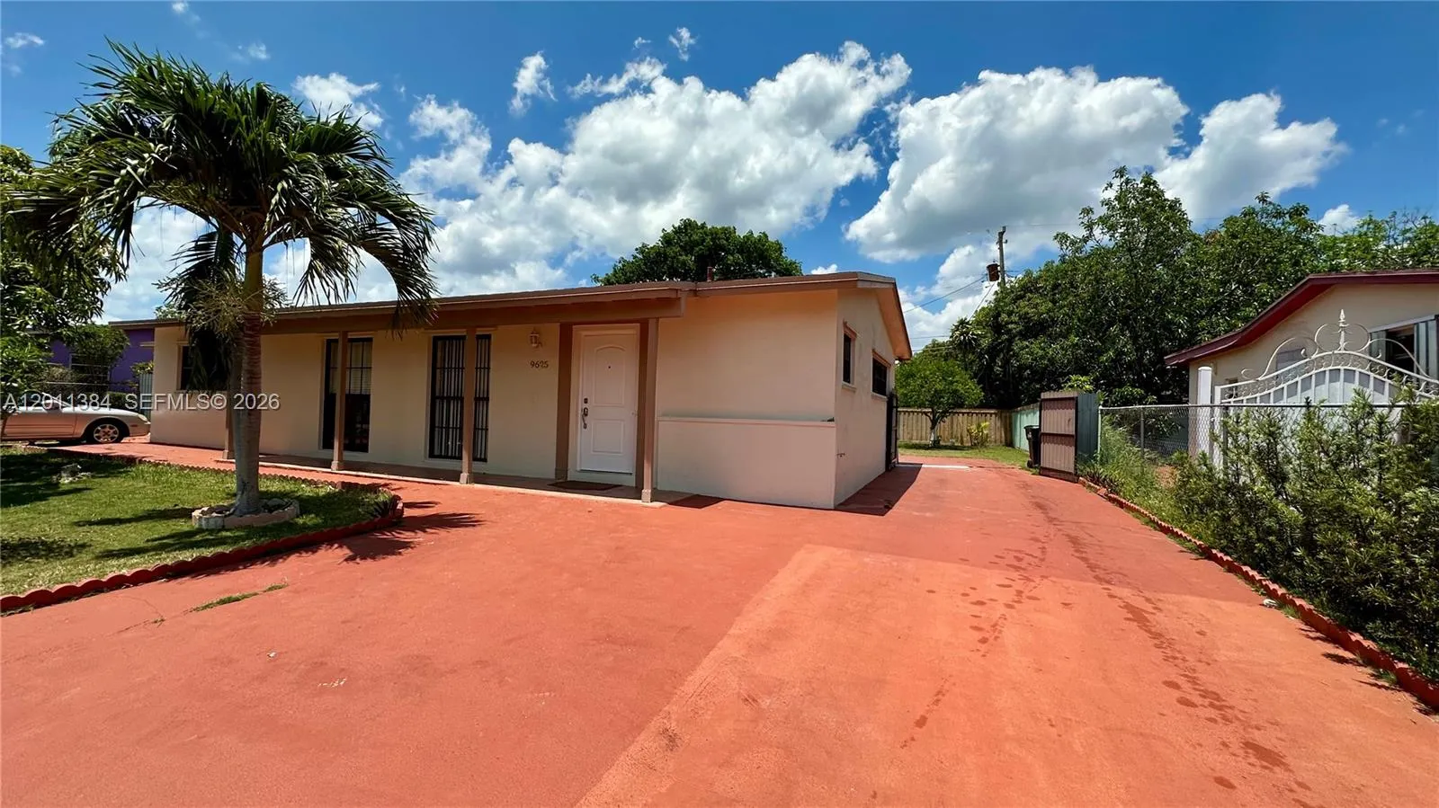 9625 Sw 164th St, Miami, Florida 33157, Miami, Florida 33157, 3 Bedrooms Bedrooms, ,2 BathroomsBathrooms,Residential,For Sale,9625 Sw 164th St, Miami, Florida 33157,A12011384