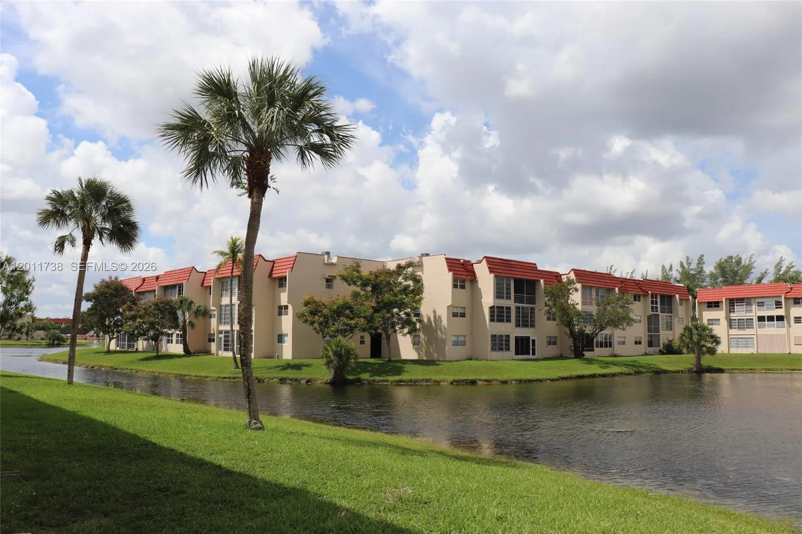 2900 W Sunrise Lakes Dr 101, Sunrise, Florida 3332, Sunrise, Florida 33322, 2 Bedrooms Bedrooms, ,2 BathroomsBathrooms,Residential,For Sale,2900 W Sunrise Lakes Dr 101, Sunrise, Florida 3332,A12011738