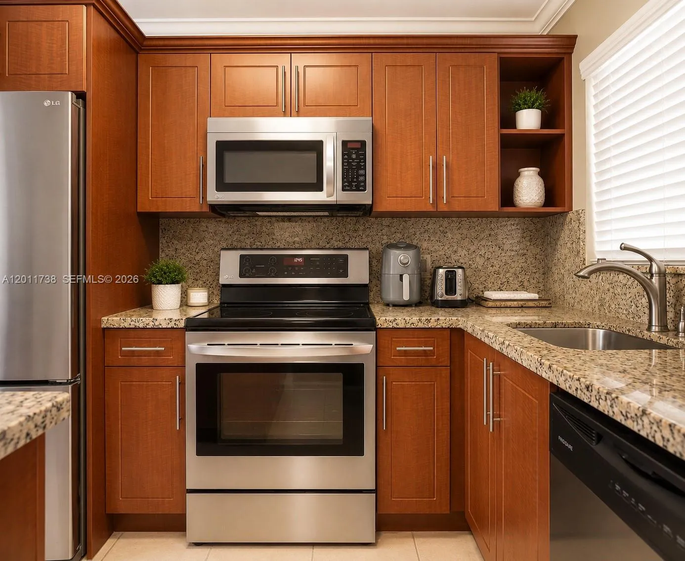 2900 W Sunrise Lakes Dr 101, Sunrise, Florida 3332, Sunrise, Florida 33322, 2 Bedrooms Bedrooms, ,2 BathroomsBathrooms,Residential,For Sale,2900 W Sunrise Lakes Dr 101, Sunrise, Florida 3332,A12011738