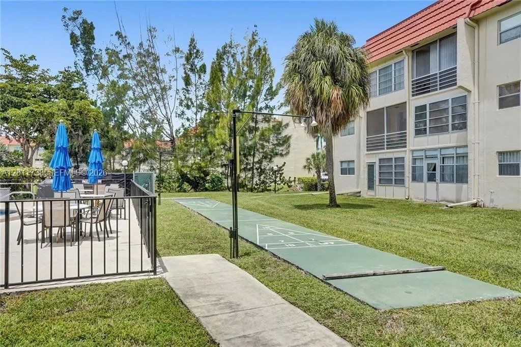 2900 W Sunrise Lakes Dr 101, Sunrise, Florida 3332, Sunrise, Florida 33322, 2 Bedrooms Bedrooms, ,2 BathroomsBathrooms,Residential,For Sale,2900 W Sunrise Lakes Dr 101, Sunrise, Florida 3332,A12011738