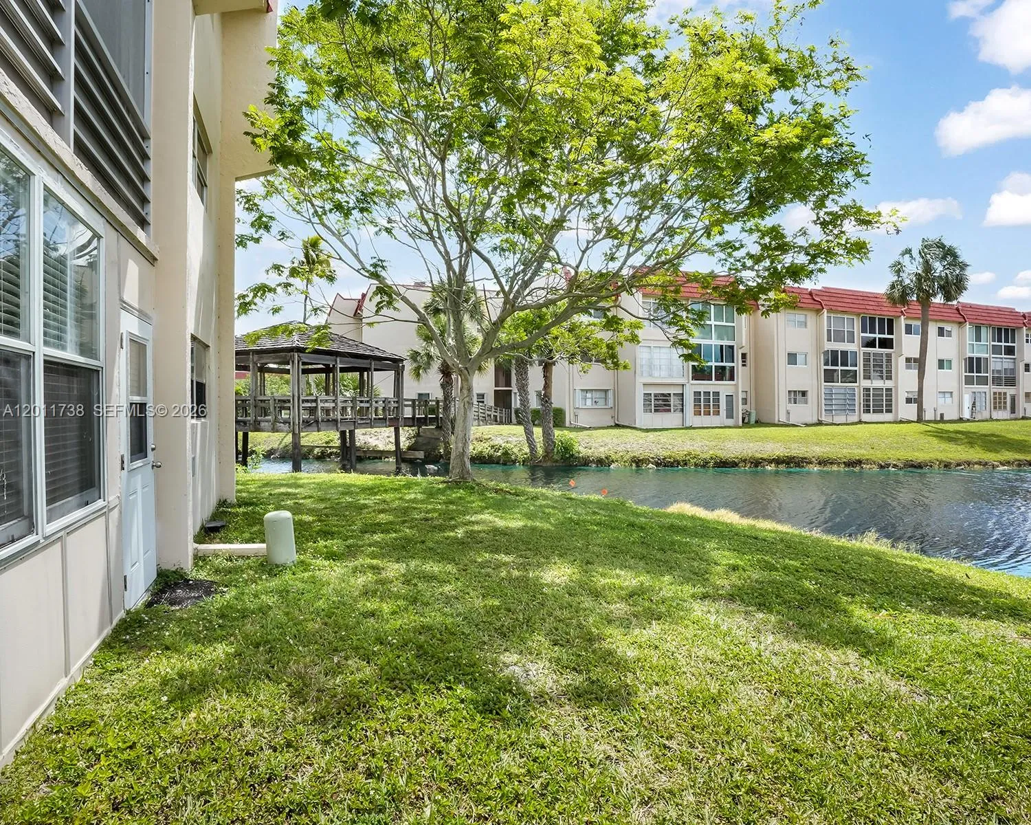 2900 W Sunrise Lakes Dr 101, Sunrise, Florida 3332, Sunrise, Florida 33322, 2 Bedrooms Bedrooms, ,2 BathroomsBathrooms,Residential,For Sale,2900 W Sunrise Lakes Dr 101, Sunrise, Florida 3332,A12011738