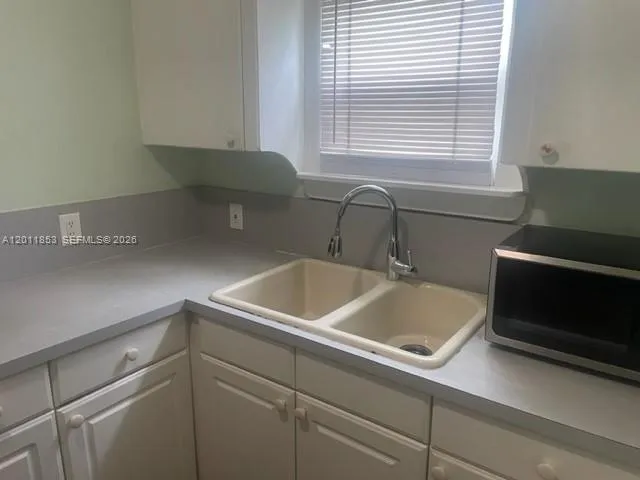 1041 Ne 35th St, Oakland Park, Florida 33334, Oakland Park, Florida 33334, ,Residential Income,For Sale,1041 Ne 35th St, Oakland Park, Florida 33334,A12011853