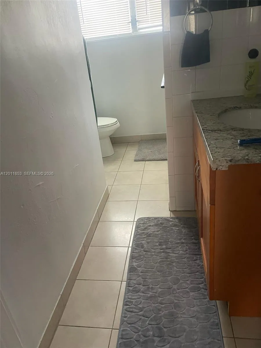 1041 Ne 35th St, Oakland Park, Florida 33334, Oakland Park, Florida 33334, ,Residential Income,For Sale,1041 Ne 35th St, Oakland Park, Florida 33334,A12011853