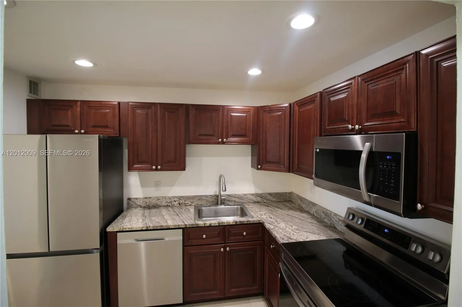 4314 Nw 9th Ave 4-3c, Deerfield Beach, Florida 330, Deerfield Beach, Florida 33064, 2 Bedrooms Bedrooms, ,2 BathroomsBathrooms,Residential,For Sale,4314 Nw 9th Ave 4-3c, Deerfield Beach, Florida 330,A12012009