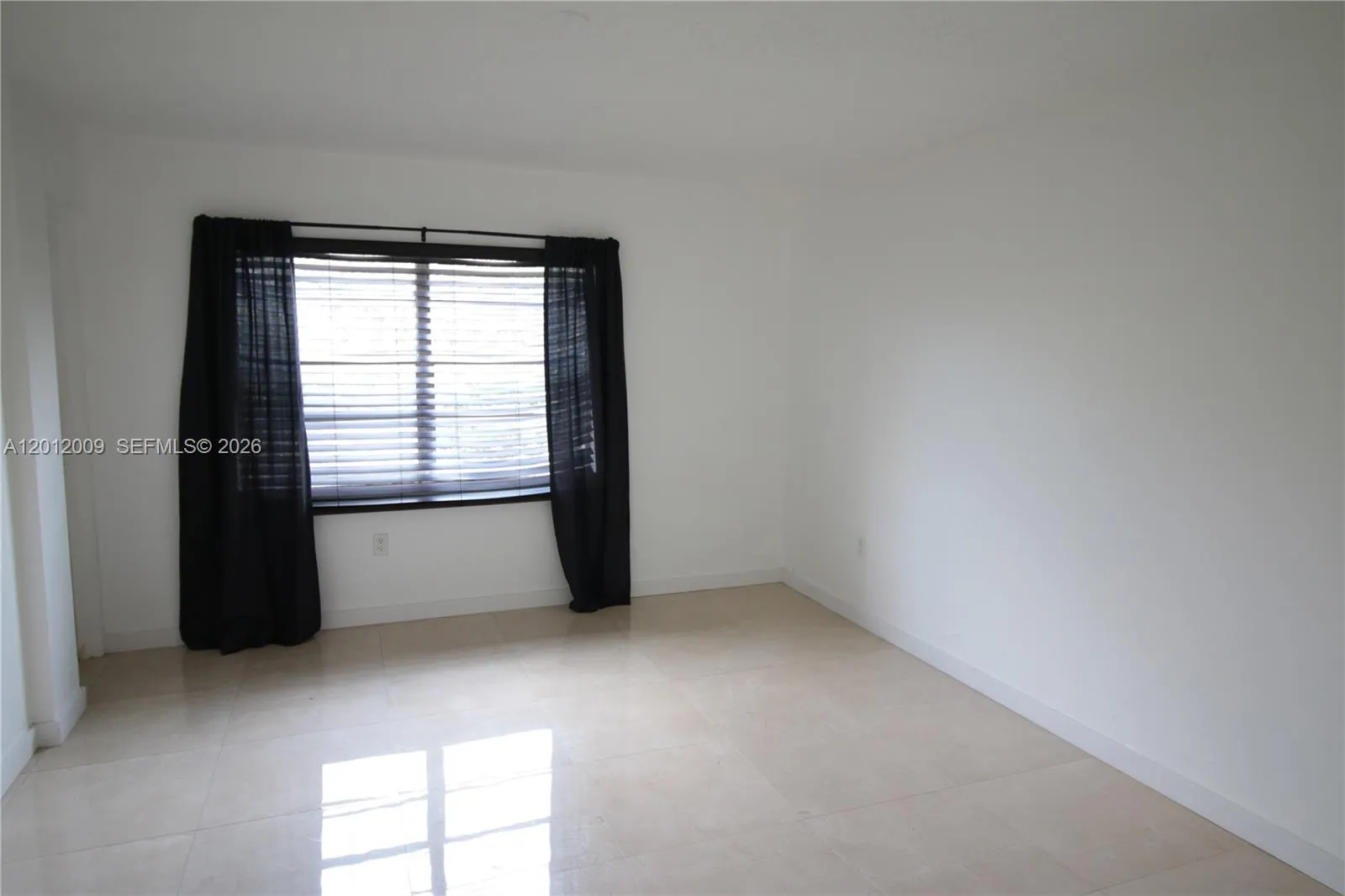 4314 Nw 9th Ave 4-3c, Deerfield Beach, Florida 330, Deerfield Beach, Florida 33064, 2 Bedrooms Bedrooms, ,2 BathroomsBathrooms,Residential,For Sale,4314 Nw 9th Ave 4-3c, Deerfield Beach, Florida 330,A12012009