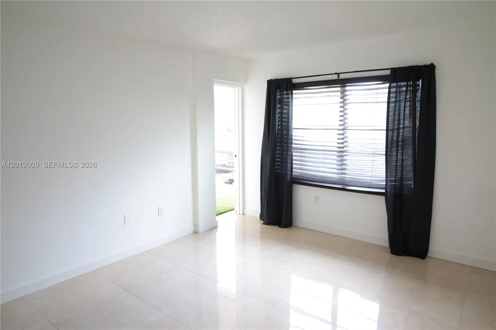 4314 Nw 9th Ave 4-3c, Deerfield Beach, Florida 330, Deerfield Beach, Florida 33064, 2 Bedrooms Bedrooms, ,2 BathroomsBathrooms,Residential,For Sale,4314 Nw 9th Ave 4-3c, Deerfield Beach, Florida 330,A12012009
