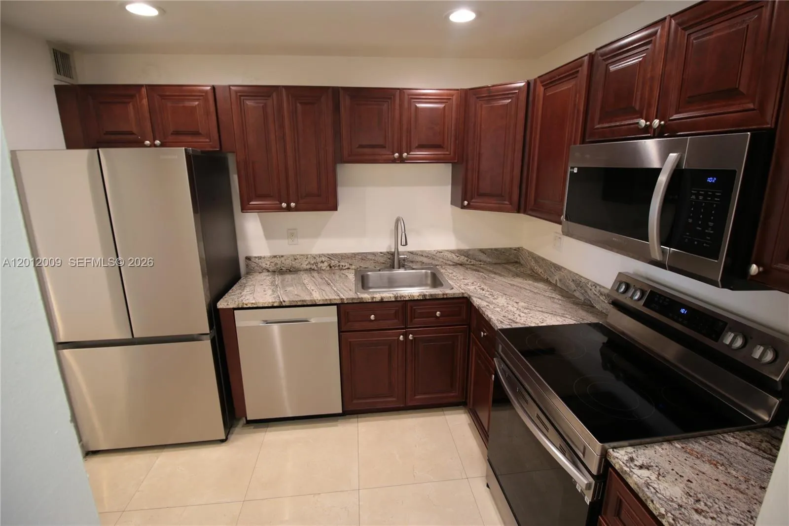 4314 Nw 9th Ave 4-3c, Deerfield Beach, Florida 330, Deerfield Beach, Florida 33064, 2 Bedrooms Bedrooms, ,2 BathroomsBathrooms,Residential,For Sale,4314 Nw 9th Ave 4-3c, Deerfield Beach, Florida 330,A12012009