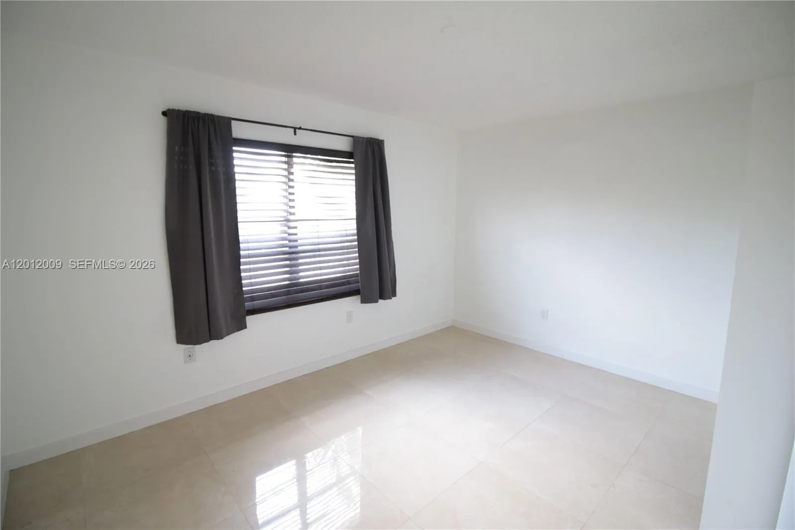 4314 Nw 9th Ave 4-3c, Deerfield Beach, Florida 330, Deerfield Beach, Florida 33064, 2 Bedrooms Bedrooms, ,2 BathroomsBathrooms,Residential,For Sale,4314 Nw 9th Ave 4-3c, Deerfield Beach, Florida 330,A12012009