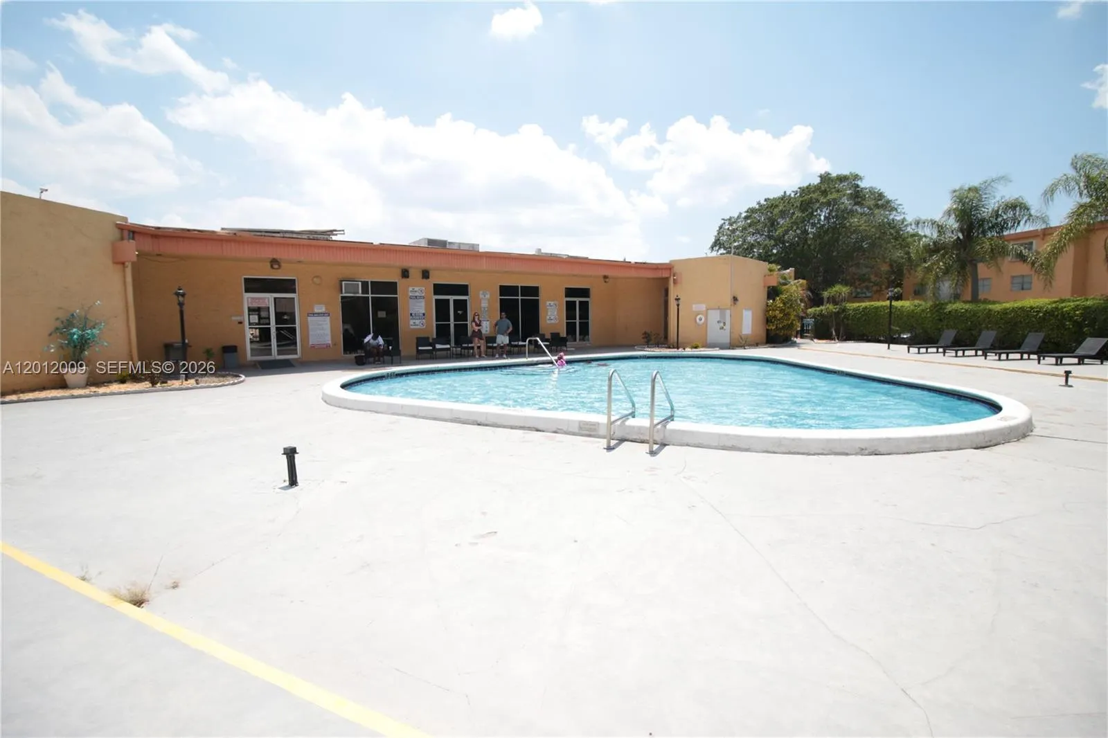 4314 Nw 9th Ave 4-3c, Deerfield Beach, Florida 330, Deerfield Beach, Florida 33064, 2 Bedrooms Bedrooms, ,2 BathroomsBathrooms,Residential,For Sale,4314 Nw 9th Ave 4-3c, Deerfield Beach, Florida 330,A12012009