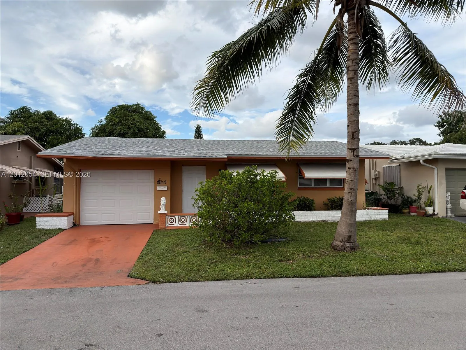 4635 Nw 44th St, Tamarac, Florida 33319, Tamarac, Florida 33319, 2 Bedrooms Bedrooms, ,1 BathroomBathrooms,Residential,For Sale,4635 Nw 44th St, Tamarac, Florida 33319,A12012054