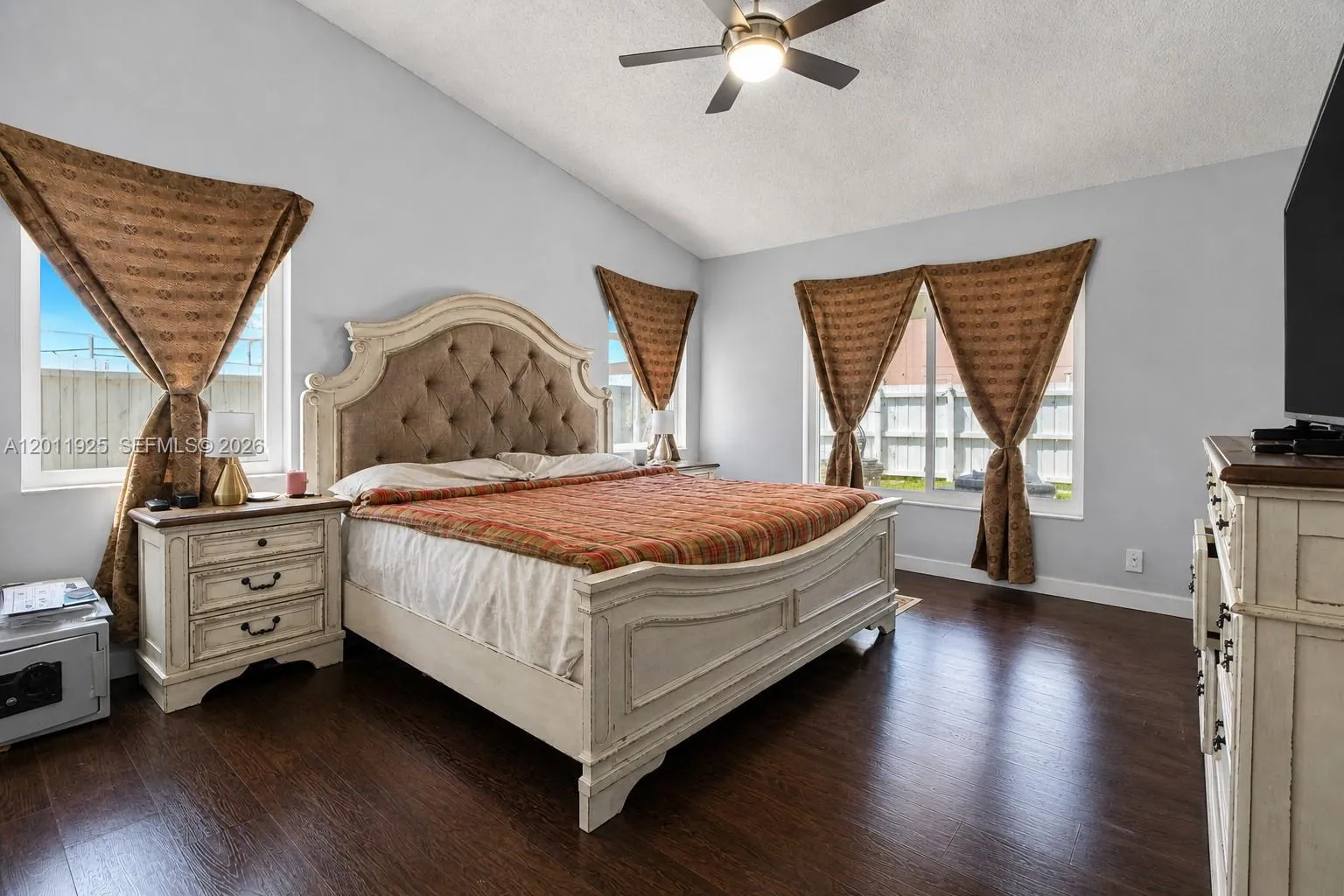18083 Sw 13th St, Pembroke Pines, Florida 33029, Pembroke Pines, Florida 33029, 4 Bedrooms Bedrooms, ,2 BathroomsBathrooms,Residential,For Sale,18083 Sw 13th St, Pembroke Pines, Florida 33029,A12011925