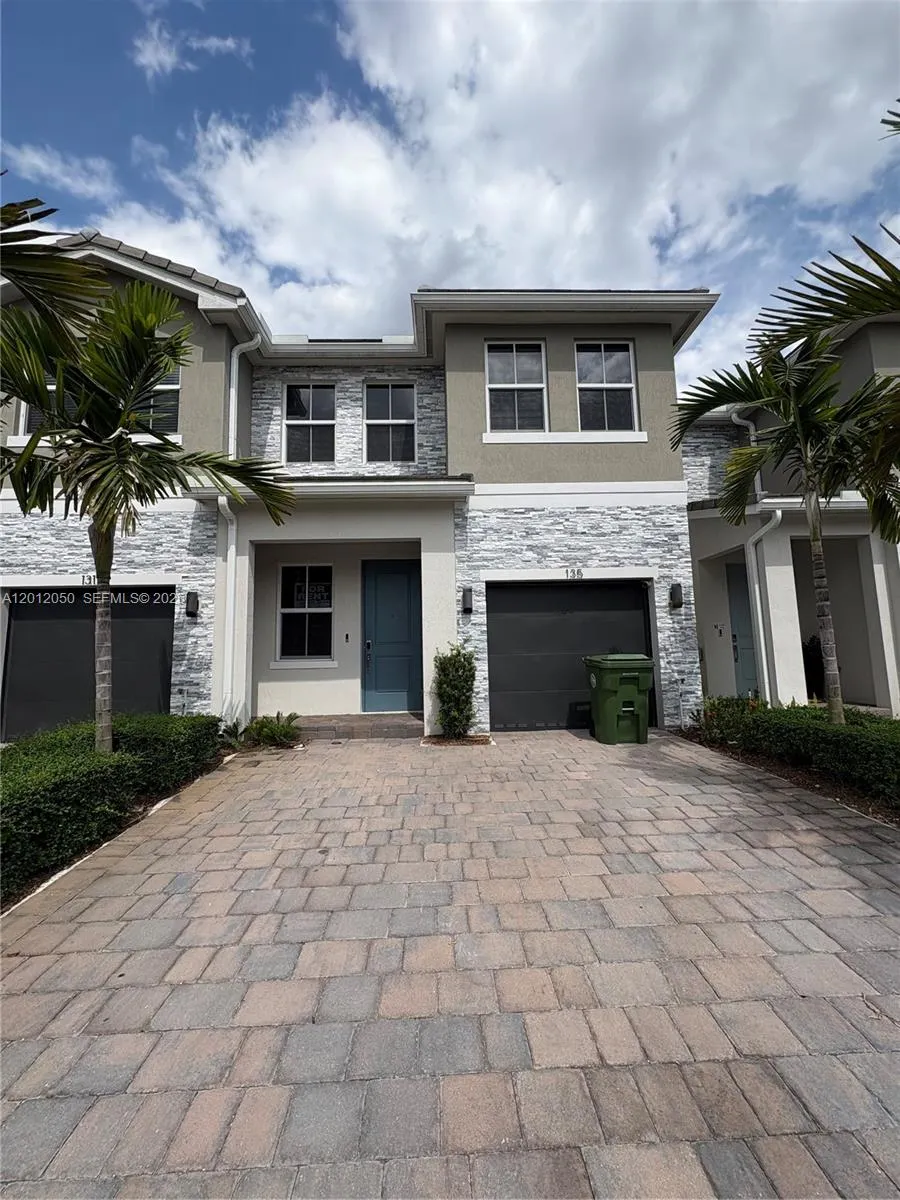135 Sw 171st Ln 135, Pembroke Pines, Florida 33027, Pembroke Pines, Florida 33027, 4 Bedrooms Bedrooms, ,3 BathroomsBathrooms,Residential Lease,For Rent,135 Sw 171st Ln 135, Pembroke Pines, Florida 33027,A12012050 135 Sw 171st Ln 135, Pembroke Pines, Florida 33027, Pembroke Pines, Florida 33027, 4 Bedrooms Bedrooms, ,3 BathroomsBathrooms,Residential Lease,For Rent,135 Sw 171st Ln 135, Pembroke Pines, Florida 33027,A12012050