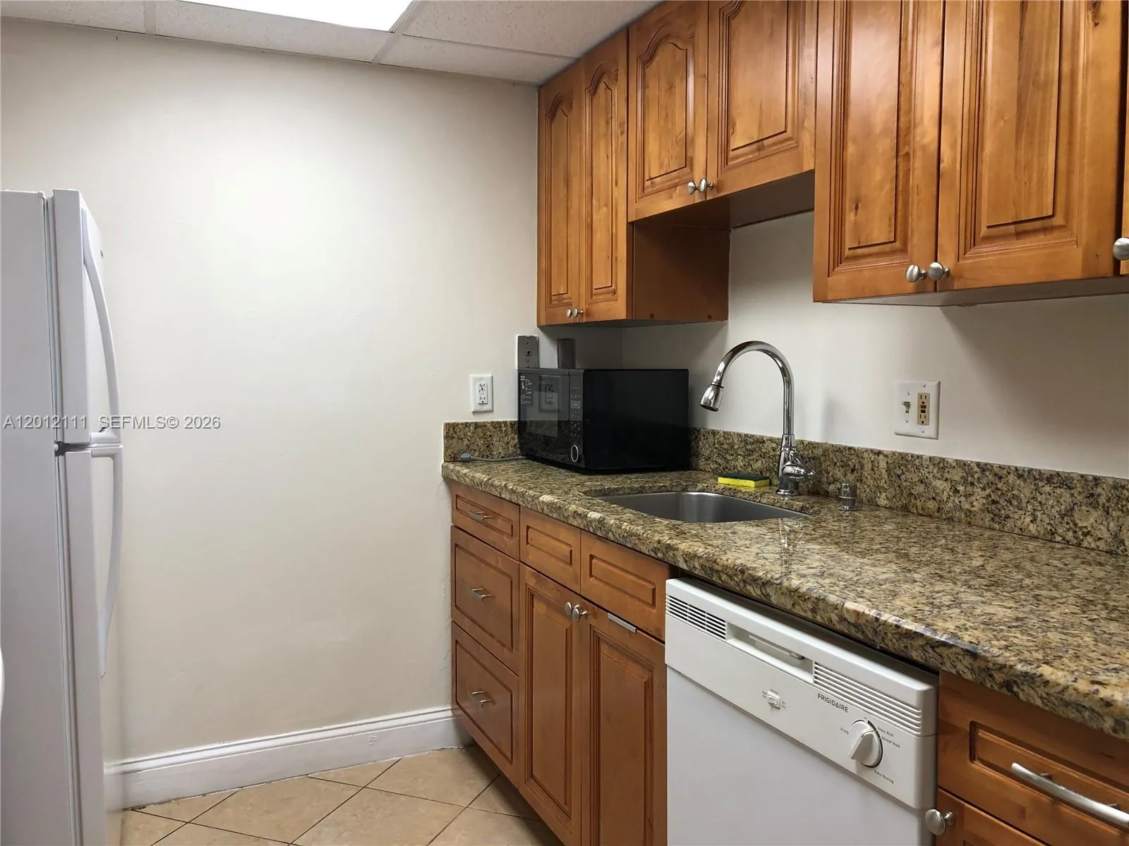 14301 N Kendall Dr 309b, Miami, Florida 33186, Miami, Florida 33186, 2 Bedrooms Bedrooms, ,2 BathroomsBathrooms,Residential Lease,For Rent,14301 N Kendall Dr 309b, Miami, Florida 33186,A12012111