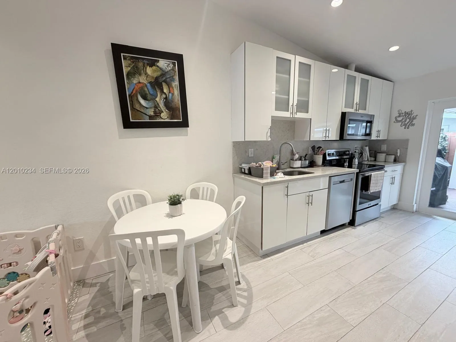 7560 Nw 173rd Ln, Hialeah, Florida 33015, Hialeah, Florida 33015, 3 Bedrooms Bedrooms, ,2 BathroomsBathrooms,Residential,For Sale,7560 Nw 173rd Ln, Hialeah, Florida 33015,A12010234