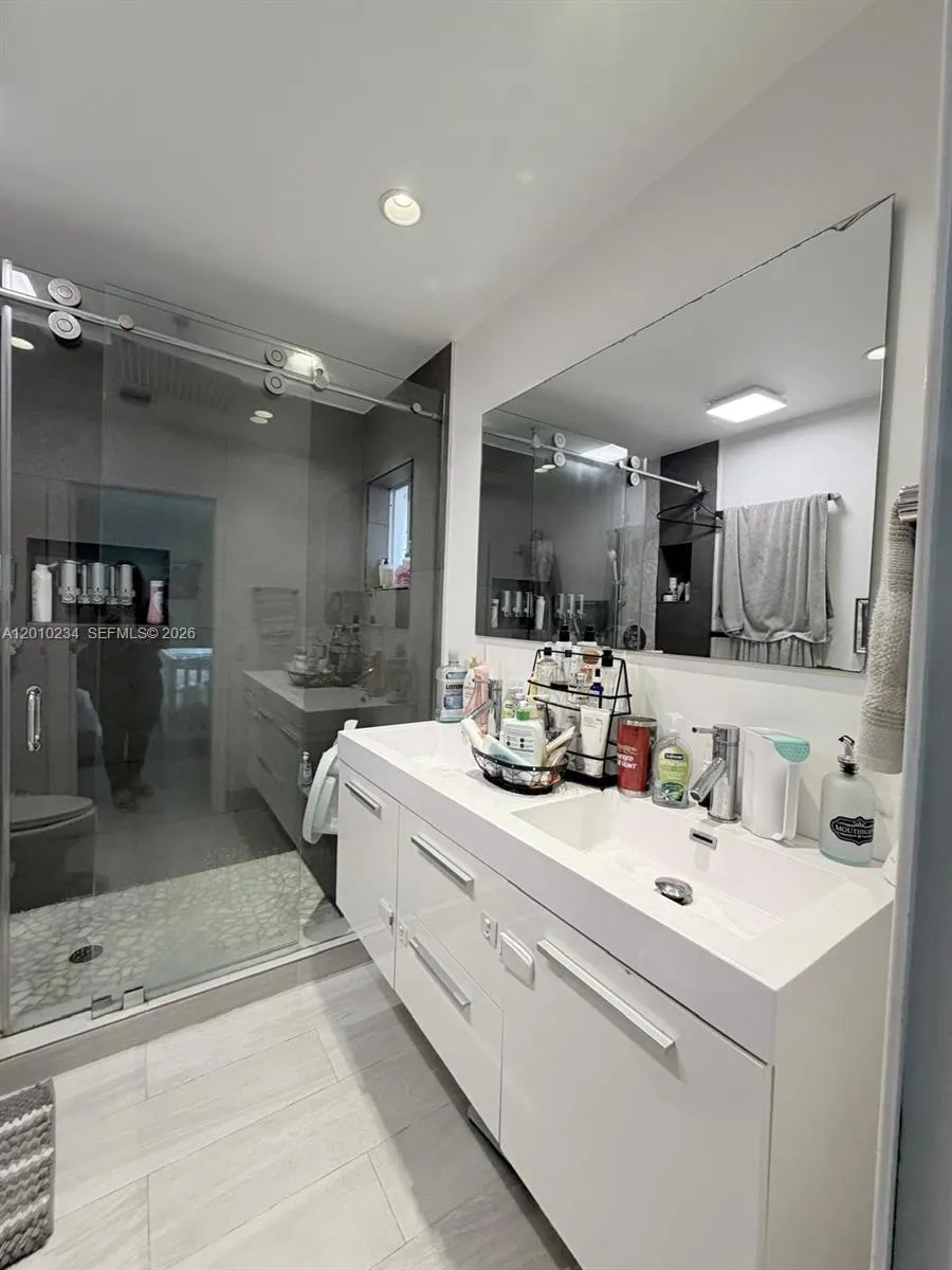 7560 Nw 173rd Ln, Hialeah, Florida 33015, Hialeah, Florida 33015, 3 Bedrooms Bedrooms, ,2 BathroomsBathrooms,Residential,For Sale,7560 Nw 173rd Ln, Hialeah, Florida 33015,A12010234