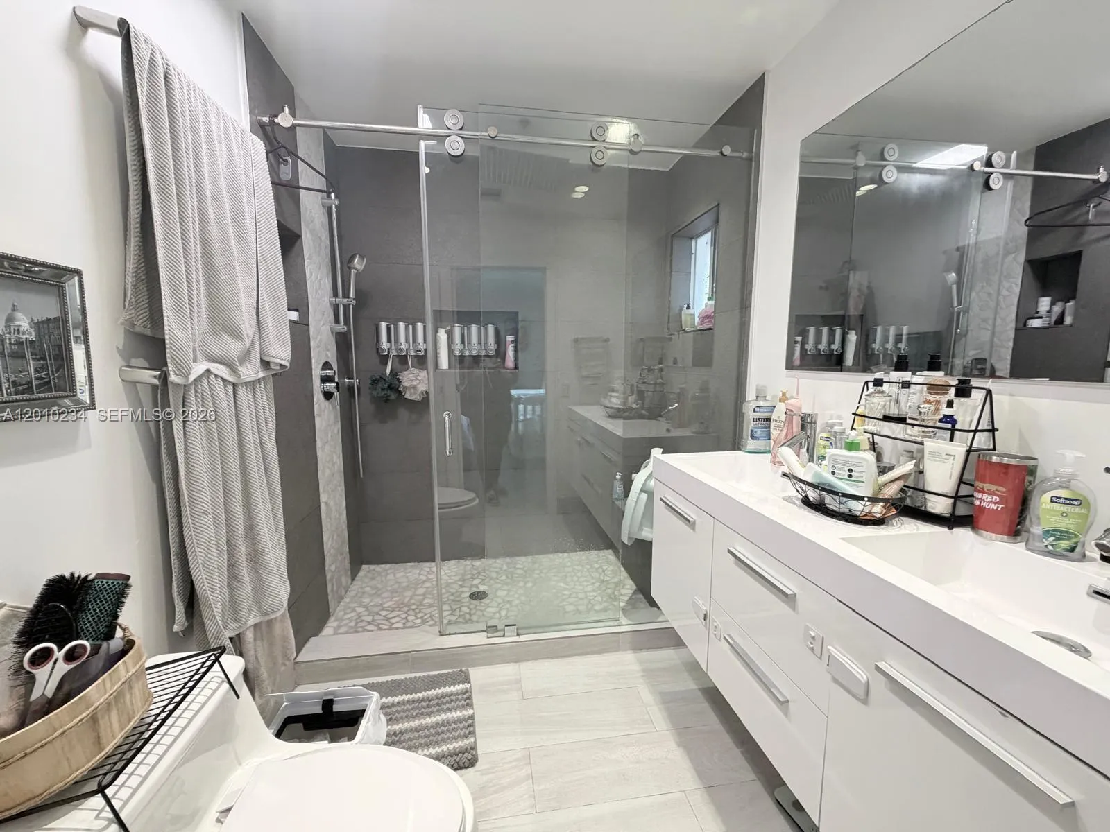 7560 Nw 173rd Ln, Hialeah, Florida 33015, Hialeah, Florida 33015, 3 Bedrooms Bedrooms, ,2 BathroomsBathrooms,Residential,For Sale,7560 Nw 173rd Ln, Hialeah, Florida 33015,A12010234