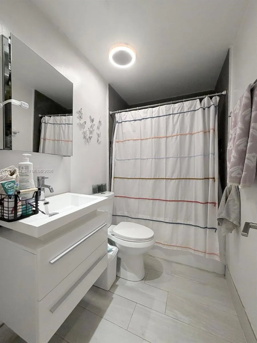 7560 Nw 173rd Ln, Hialeah, Florida 33015, Hialeah, Florida 33015, 3 Bedrooms Bedrooms, ,2 BathroomsBathrooms,Residential,For Sale,7560 Nw 173rd Ln, Hialeah, Florida 33015,A12010234