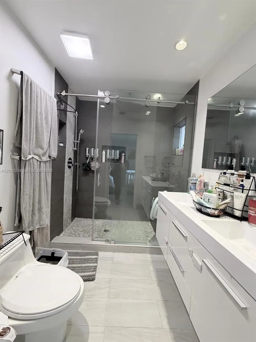 7560 Nw 173rd Ln, Hialeah, Florida 33015, Hialeah, Florida 33015, 3 Bedrooms Bedrooms, ,2 BathroomsBathrooms,Residential,For Sale,7560 Nw 173rd Ln, Hialeah, Florida 33015,A12010234