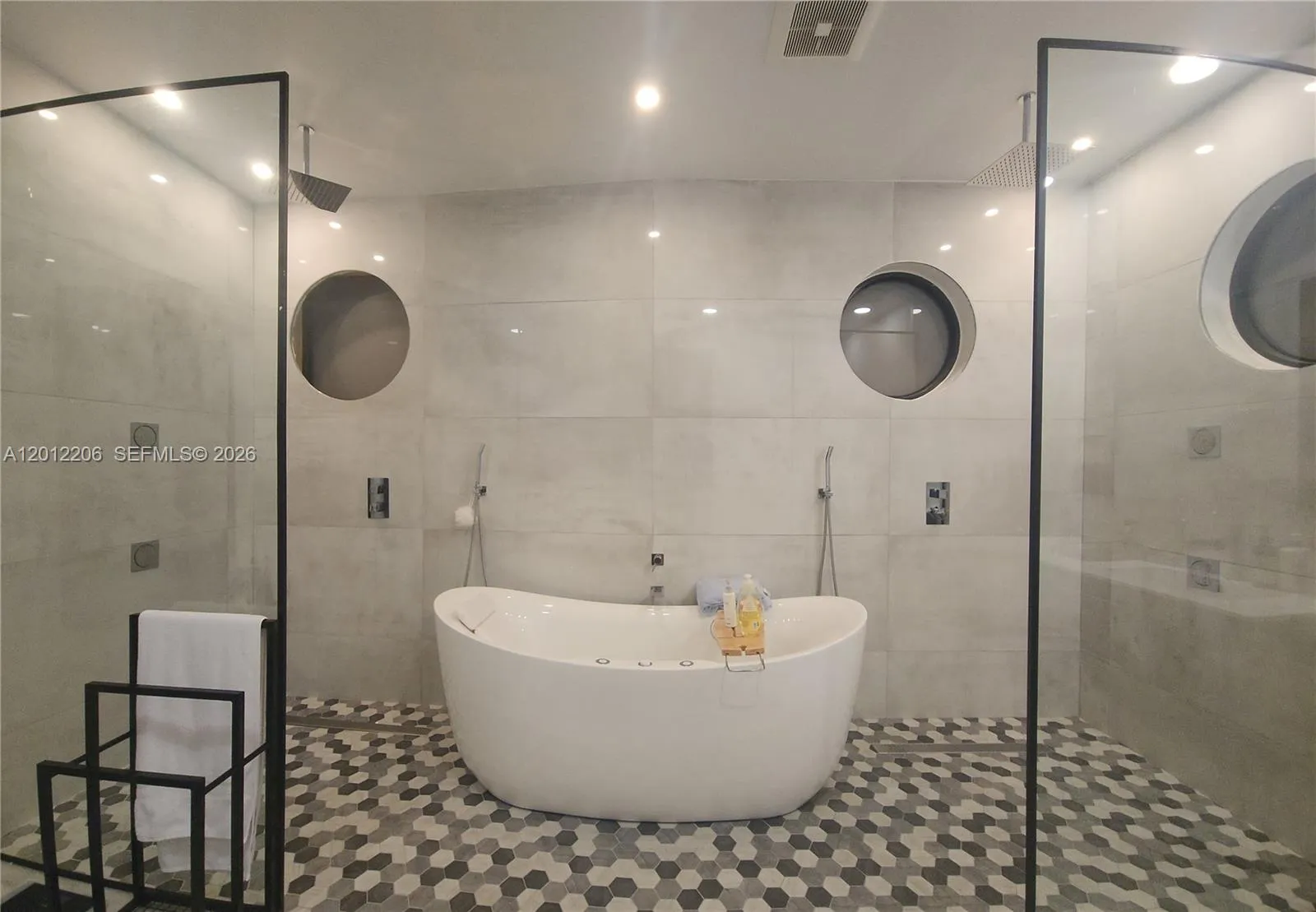 1489 Lantana Ct, Weston, Florida 33326, Weston, Florida 33326, 4 Bedrooms Bedrooms, ,3 BathroomsBathrooms,Residential Lease,For Rent,1489 Lantana Ct, Weston, Florida 33326,A12012206