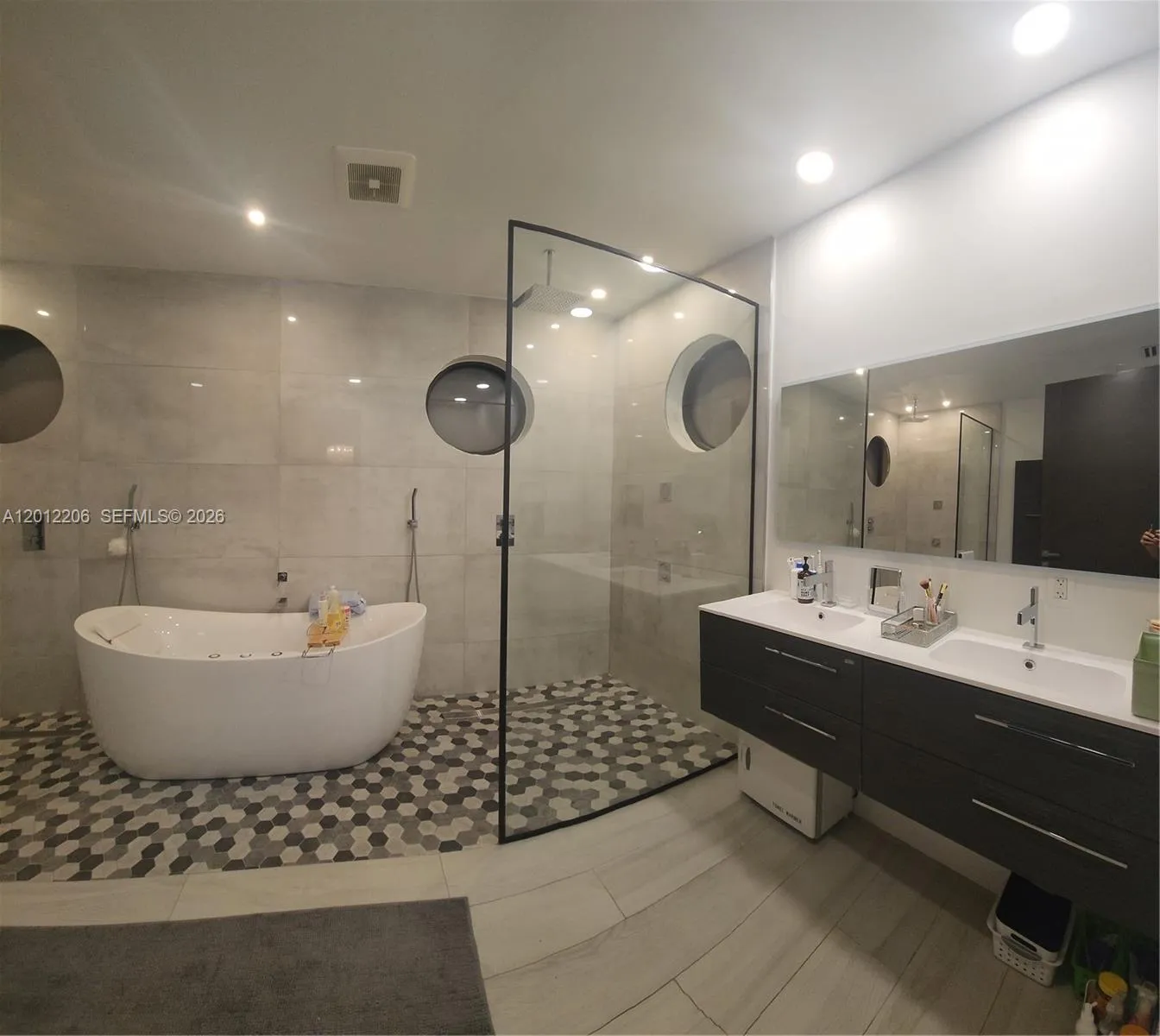 1489 Lantana Ct, Weston, Florida 33326, Weston, Florida 33326, 4 Bedrooms Bedrooms, ,3 BathroomsBathrooms,Residential Lease,For Rent,1489 Lantana Ct, Weston, Florida 33326,A12012206