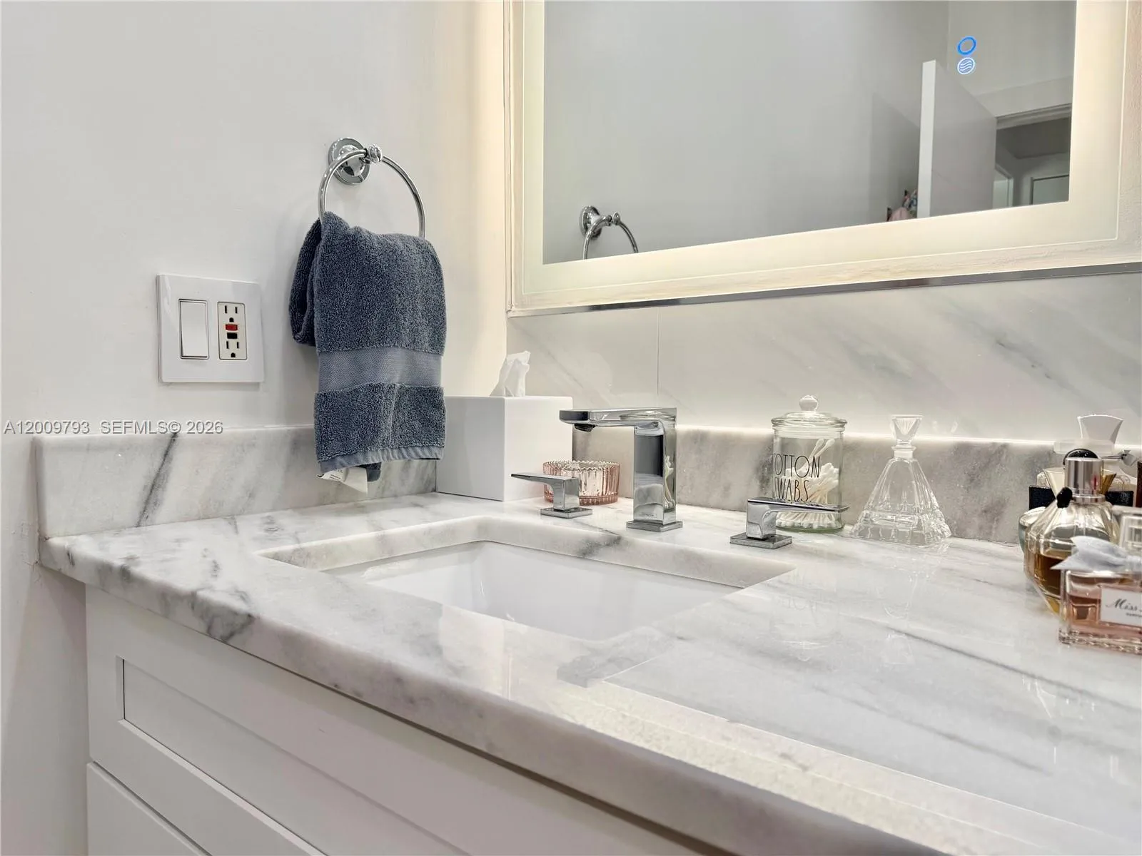 823 Ne 107th St, Biscayne Park, Florida 33161, Biscayne Park, Florida 33161, 2 Bedrooms Bedrooms, ,2 BathroomsBathrooms,Residential,For Sale,823 Ne 107th St, Biscayne Park, Florida 33161,A12009793