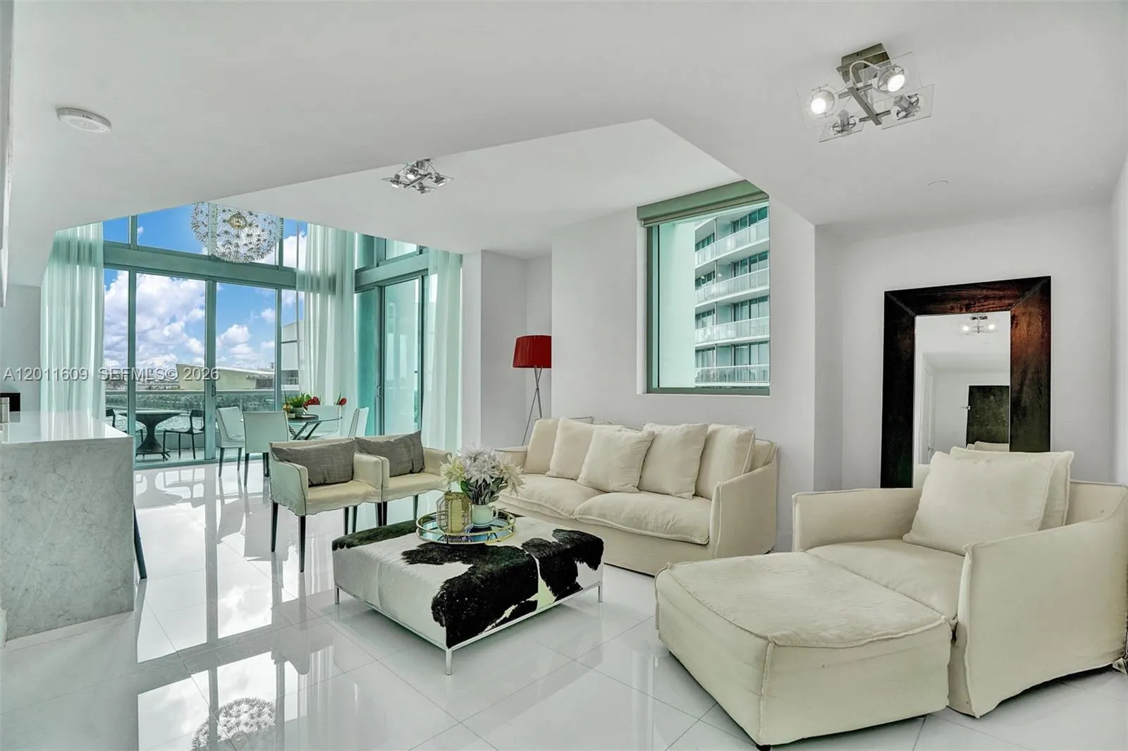 900 Biscayne Blvd 501, Miami, Florida 33132, Miami, Florida 33132, 3 Bedrooms Bedrooms, ,3 BathroomsBathrooms,Residential,For Sale,900 Biscayne Blvd 501, Miami, Florida 33132,A12011609