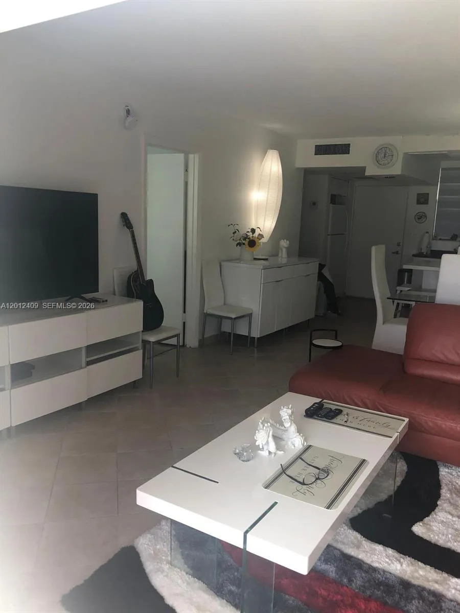 3020 Marcos Dr S103, Aventura, Florida 33160, Aventura, Florida 33160, 1 Bedroom Bedrooms, 1 Room Rooms,1 BathroomBathrooms,Residential,For Sale,3020 Marcos Dr S103, Aventura, Florida 33160,A12012409