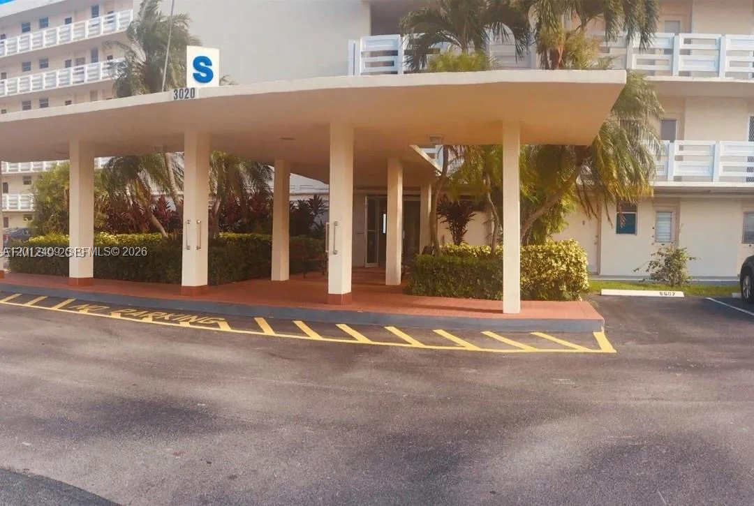 3020 Marcos Dr S103, Aventura, Florida 33160, Aventura, Florida 33160, 1 Bedroom Bedrooms, 1 Room Rooms,1 BathroomBathrooms,Residential,For Sale,3020 Marcos Dr S103, Aventura, Florida 33160,A12012409