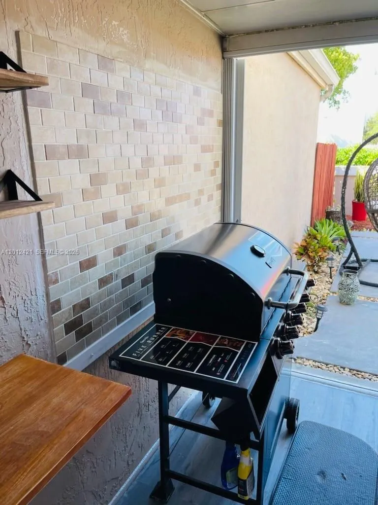 16225 Sw 99th Ter, Miami, Florida 33196, Miami, Florida 33196, 3 Bedrooms Bedrooms, ,2 BathroomsBathrooms,Residential,For Sale,16225 Sw 99th Ter, Miami, Florida 33196,A12012421