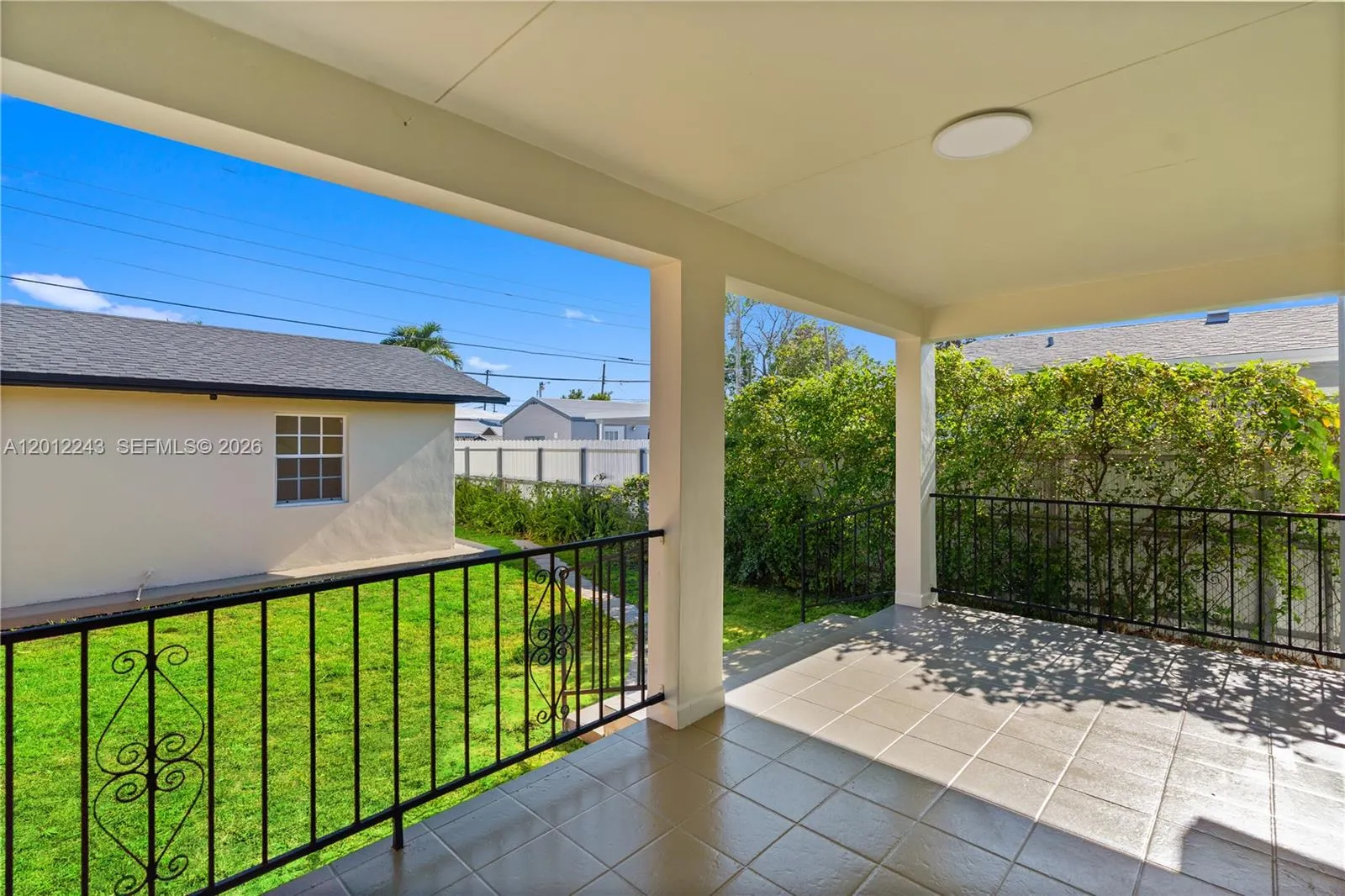 Hialeah, Florida 33013, 4 Bedrooms Bedrooms, ,3 BathroomsBathrooms,Residential,For Sale,A12012243