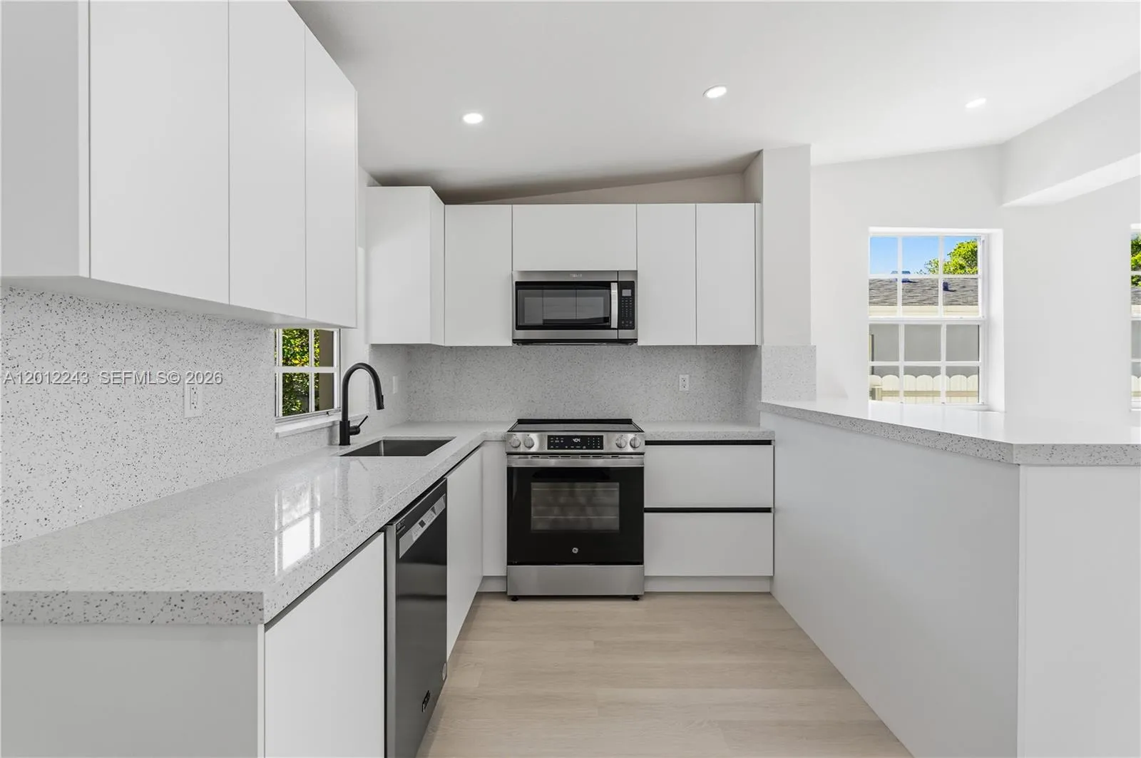 Hialeah, Florida 33013, 4 Bedrooms Bedrooms, ,3 BathroomsBathrooms,Residential,For Sale,A12012243