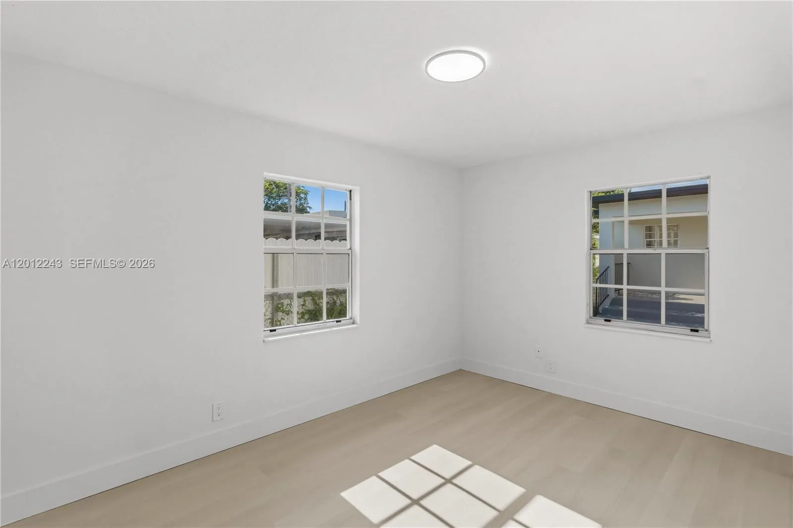 Hialeah, Florida 33013, 4 Bedrooms Bedrooms, ,3 BathroomsBathrooms,Residential,For Sale,A12012243